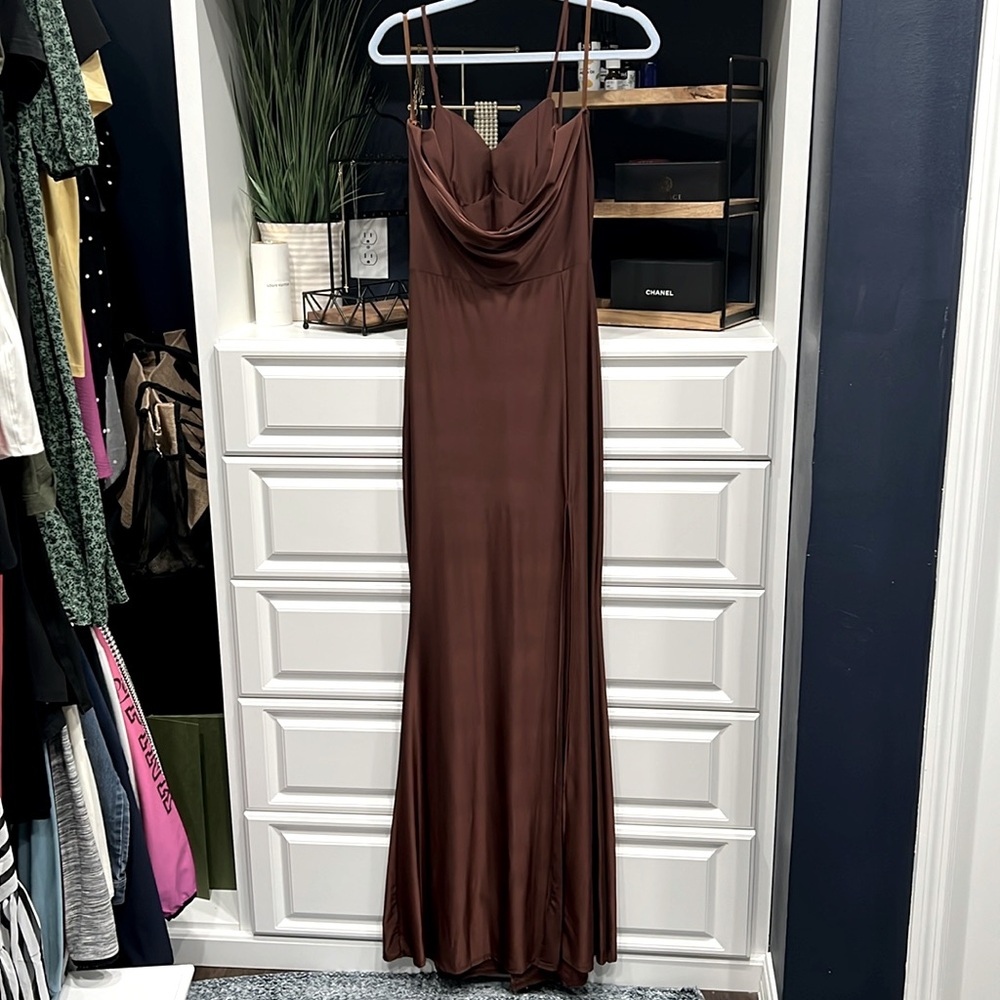 Windsor Brown satin long dress Size Large juniors Good Condition